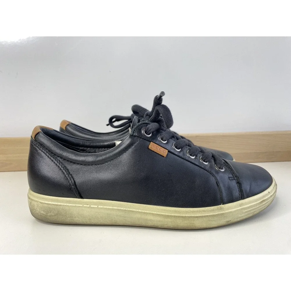 Ecco Soft 7‎ Shoes Women's 38 / 7 Black Leather Comfort Cap Toe Low Top Sneakers